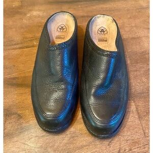 💥Ariat Black Leather Round Toe Mules💥